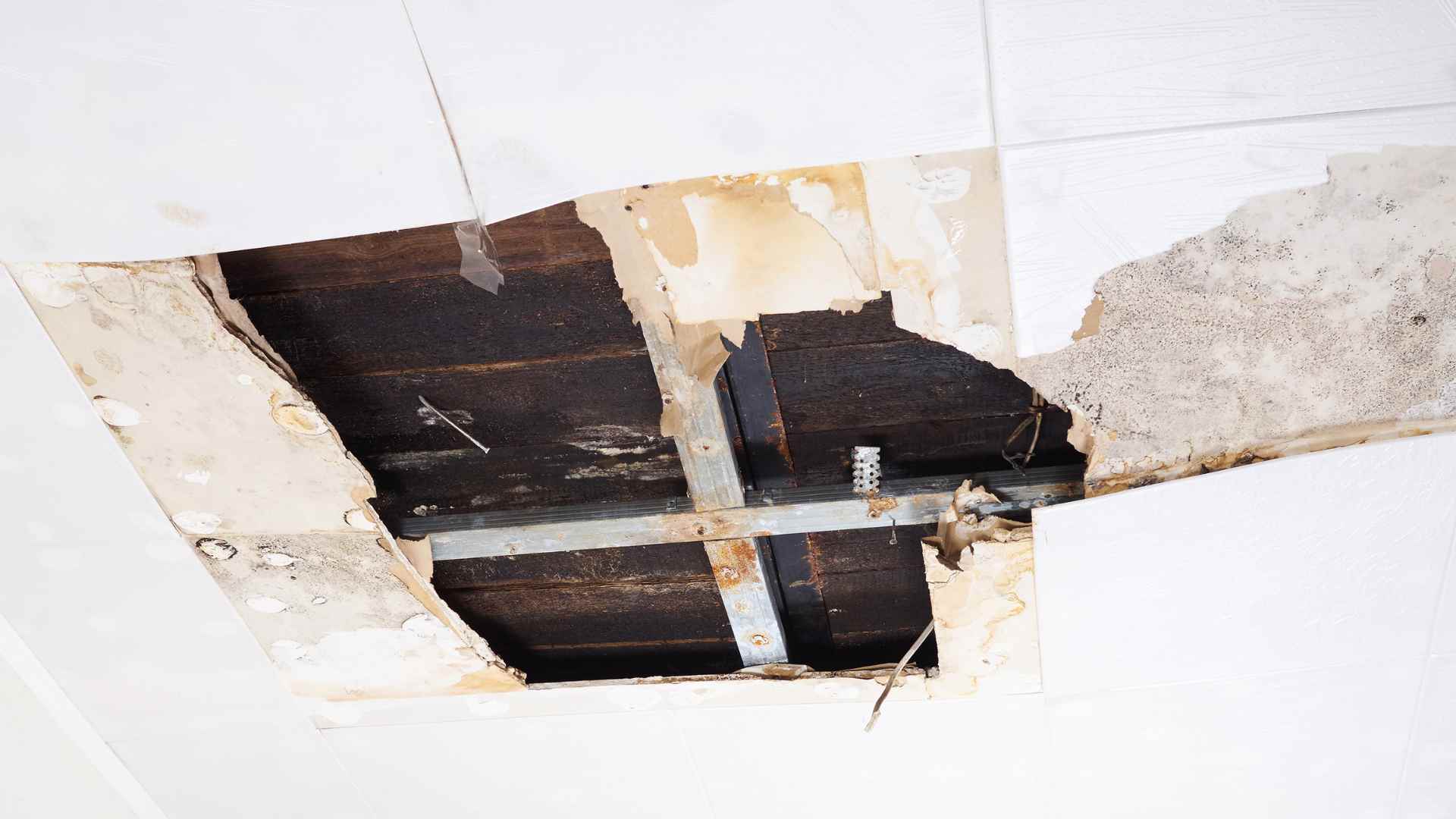 water damage ceiling 1
